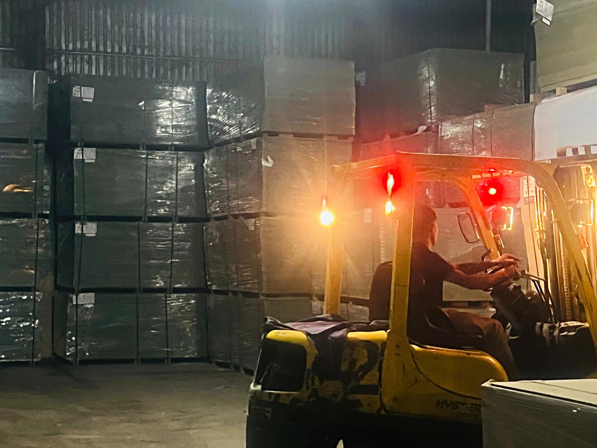 Hoạt động làm việc